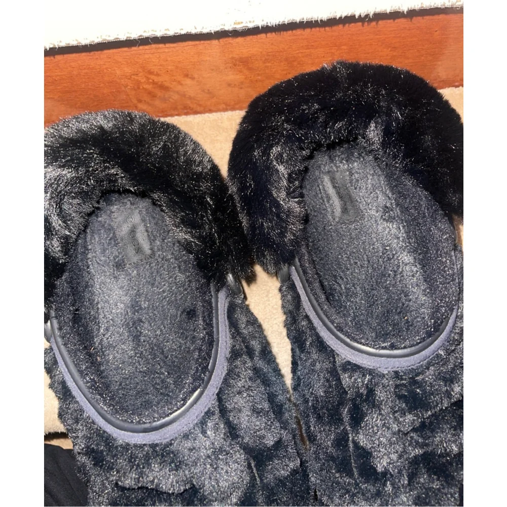 NWOT Crocs Stomp Quilted Black Faux Fur Lined Platform Mules & Clogs Men Size 12